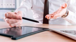 Vyřizování překlenovacího úvěru na pobočce